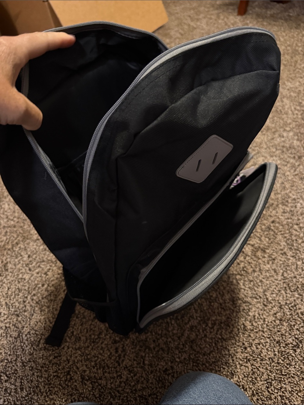 Backpack - Basic Everyday - Picture 2 of 7